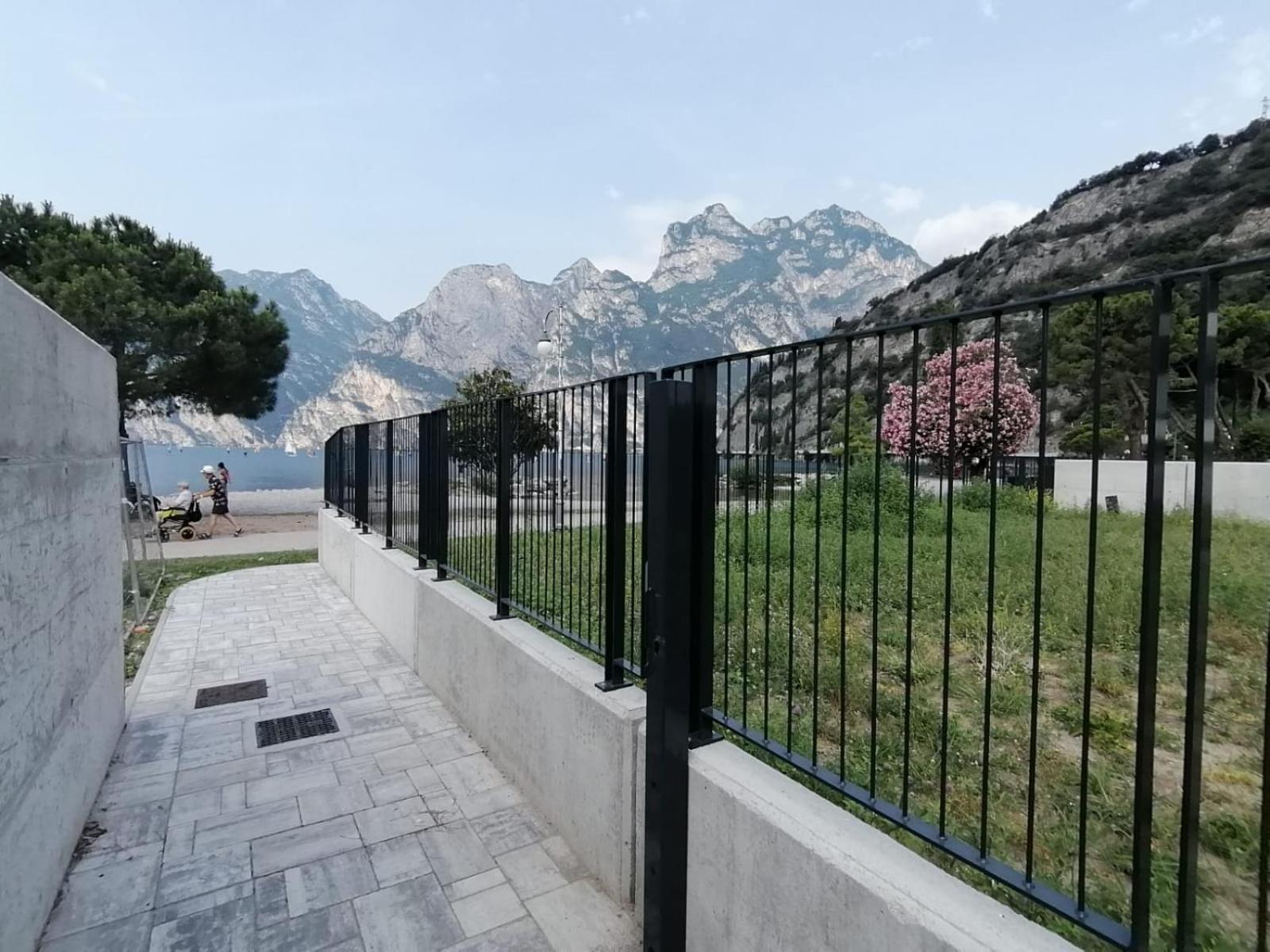 Torbole Lake Front Torbole Sul Garda Bagian luar foto